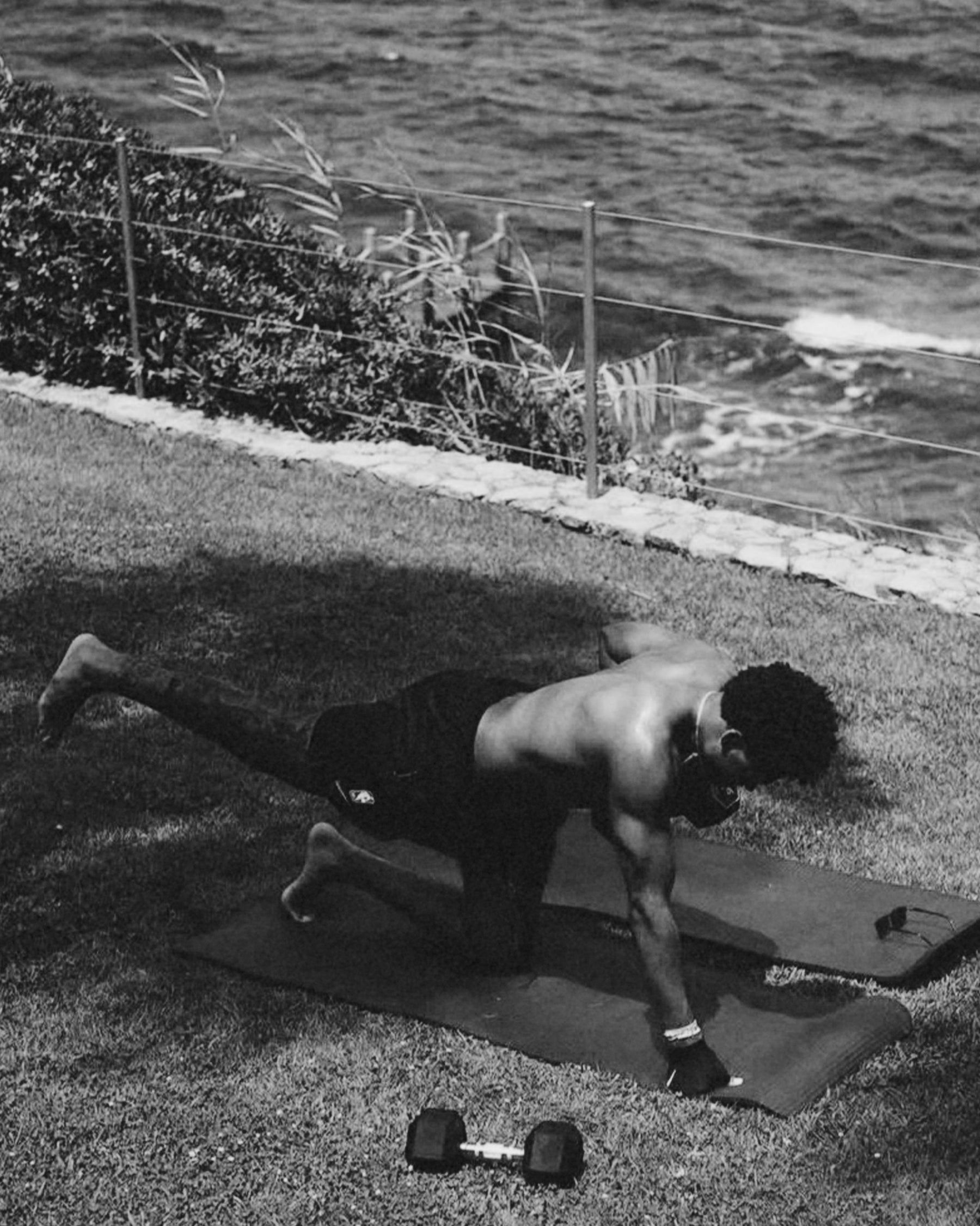 4-недельный вызов: как построить тело спецназовца дома, без железа